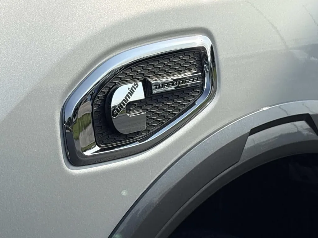 2019 Nissan Titan XD Pro-4X - Photo 26