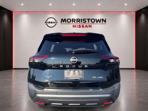 More photos of 2023 Nissan Rogue SL at Morristown Nissan, TN