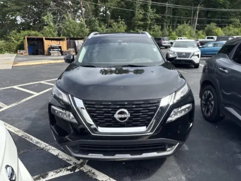 More photos of 2023 Nissan Rogue SL at Morristown Nissan, TN