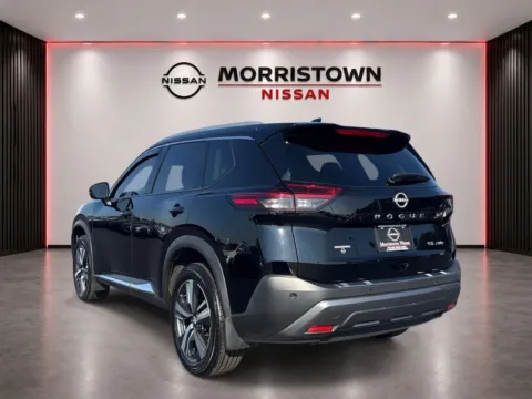 More photos of 2023 Nissan Rogue SL at Morristown Nissan, TN