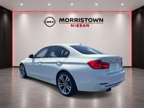 More photos of 2018 BMW 3 series 330i xDrive at Morristown Nissan, TN