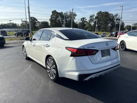 More photos of 2024 Nissan Altima 2.5 SL at Morristown Nissan, TN
