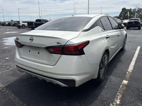 Photos of 2024 Nissan Altima 2.5 SL for sale in Morristown, TN at Morristown Nissan