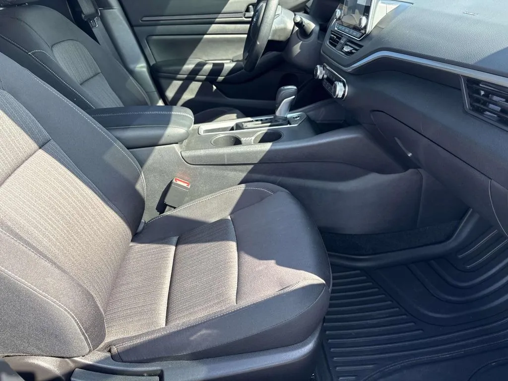2025 Nissan Altima S - Photo 22