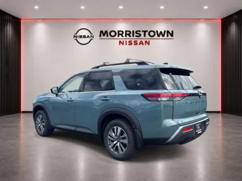 More photos of 2026 Nissan Pathfinder SL at Morristown Nissan, TN