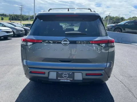 More photos of 2026 Nissan Pathfinder SL at Morristown Nissan, TN