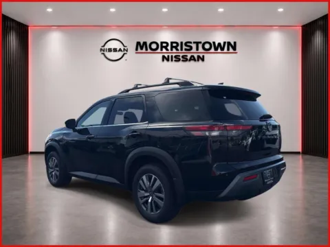 More photos of 2026 Nissan Pathfinder SL at Morristown Nissan, TN