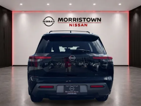 More photos of 2026 Nissan Pathfinder SL at Morristown Nissan, TN