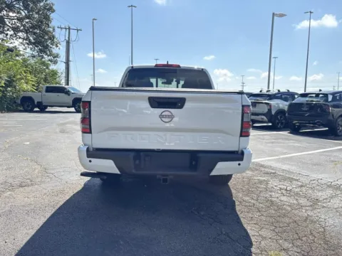 More photos of 2026 Nissan Frontier SV at Morristown Nissan, TN