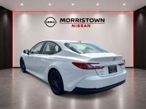 More photos of 2025 Toyota Camry Hybrid LE at Morristown Nissan, TN