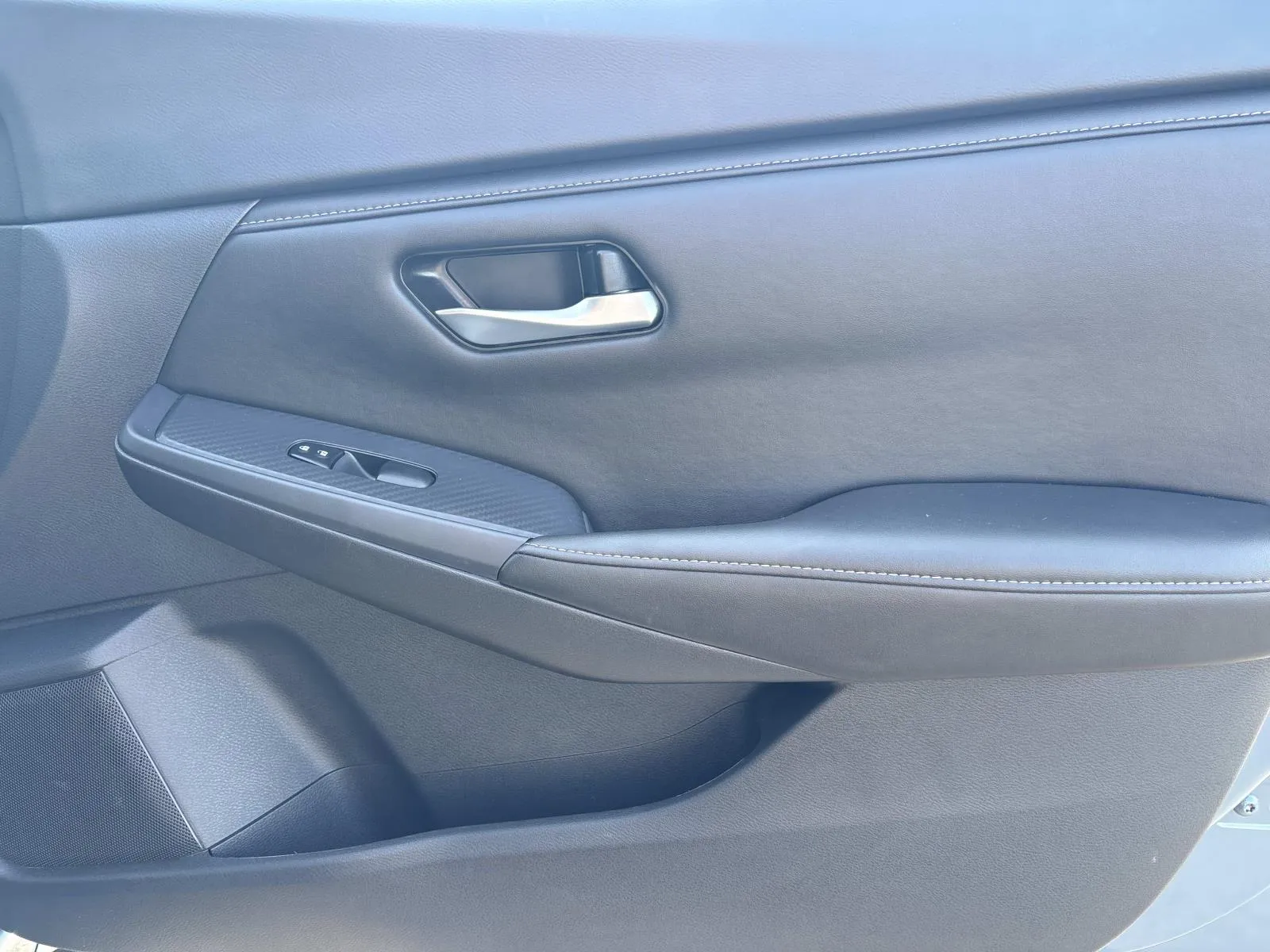 2025 Nissan Sentra SV - Photo 19