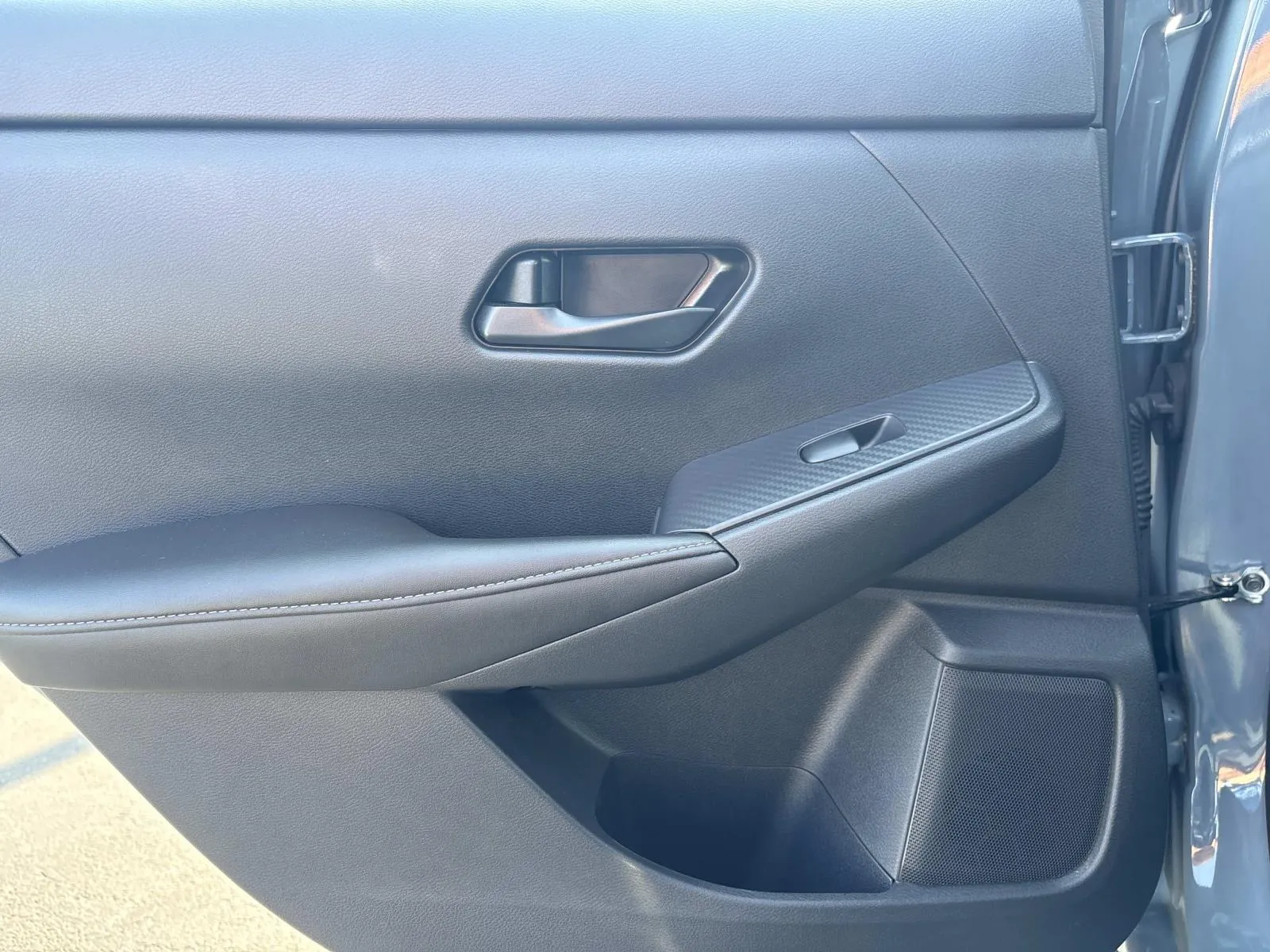 2025 Nissan Sentra SV - Photo 15