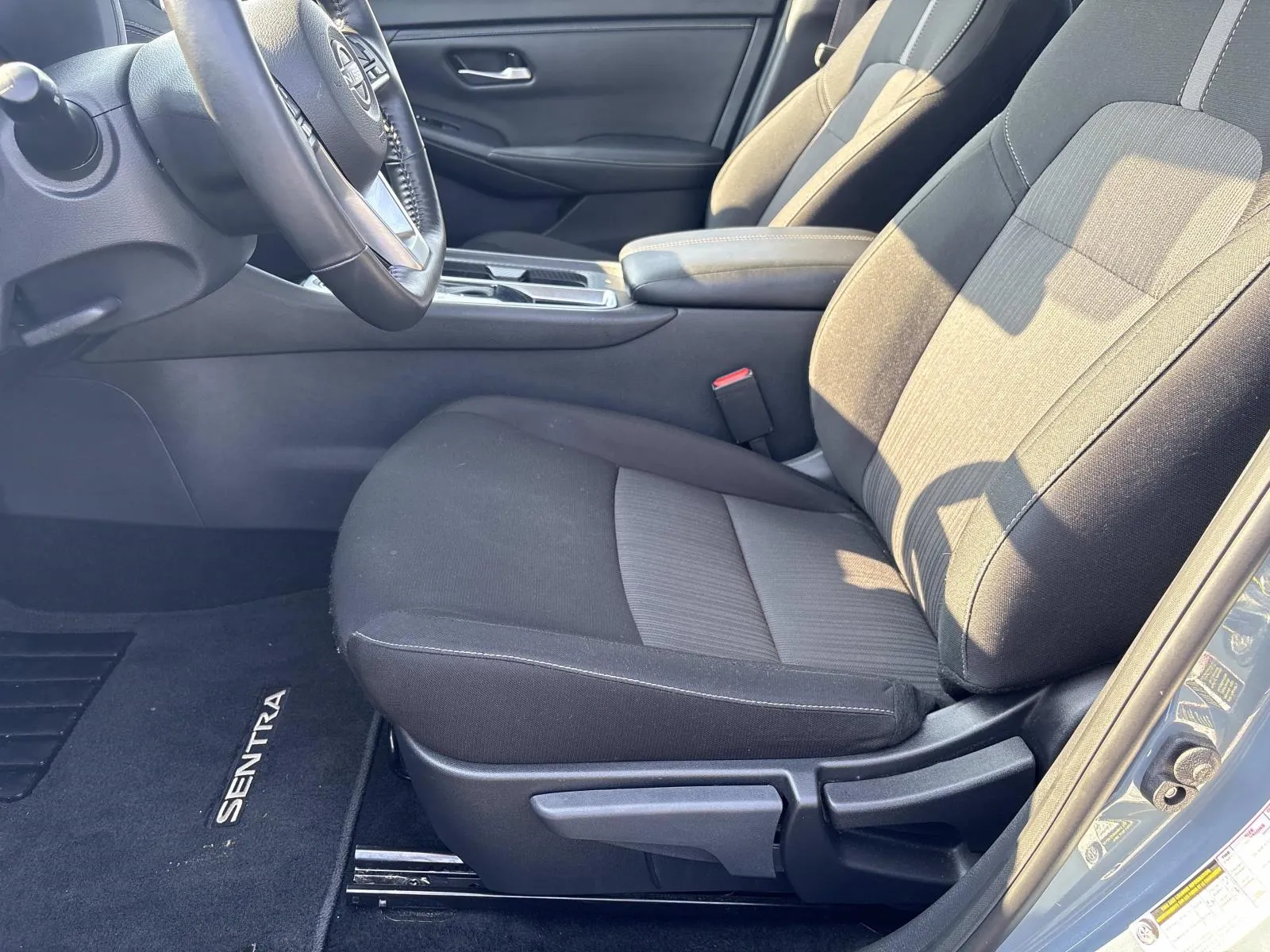 2025 Nissan Sentra SV - Photo 24