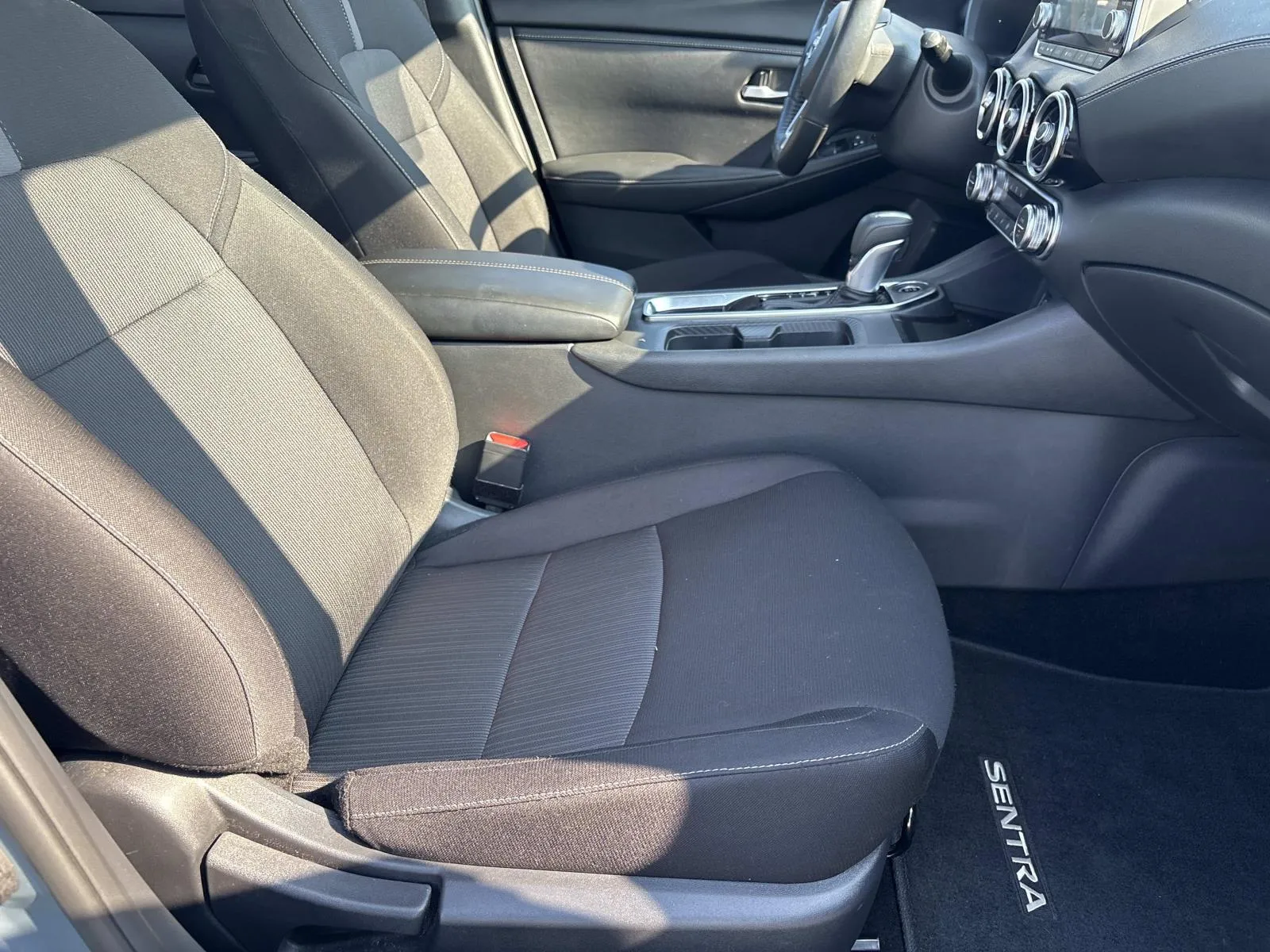 2025 Nissan Sentra SV - Photo 20