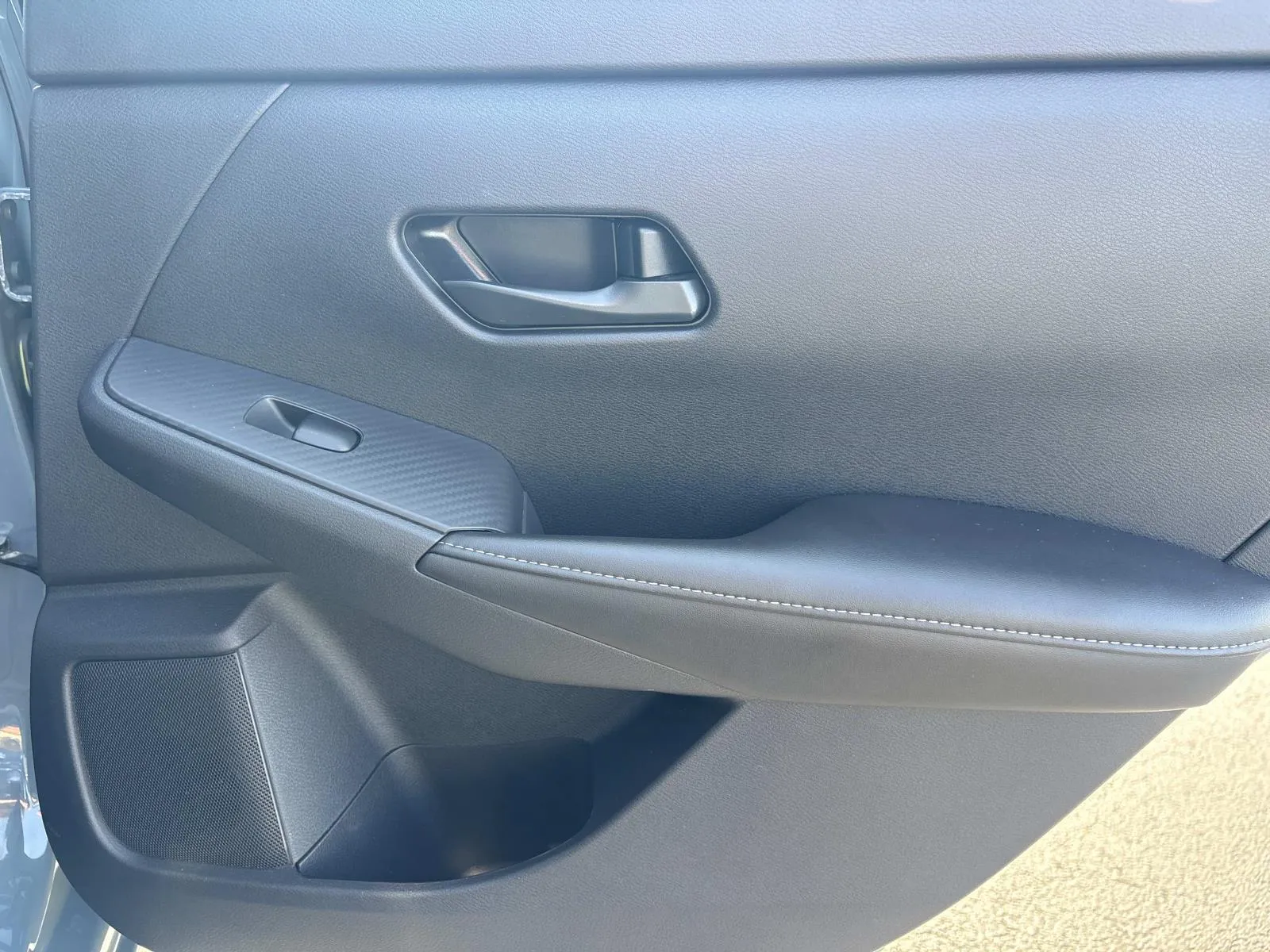 2025 Nissan Sentra SV - Photo 17