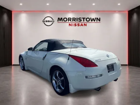 More photos of 2006 Nissan 350Z Touring at Morristown Nissan, TN