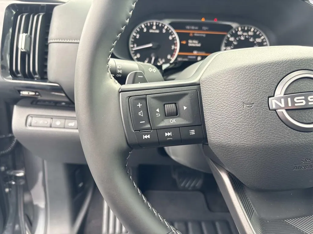 2026 Nissan Pathfinder SV - Photo 32