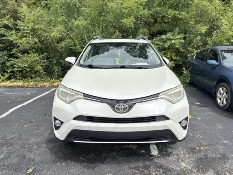 More photos of 2016 Toyota RAV4 Limited at Morristown Nissan, TN
