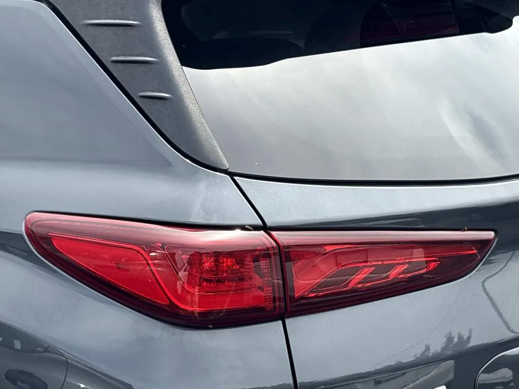 2021 Hyundai Kona Ultimate - Photo 8
