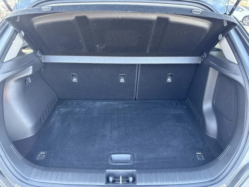 2021 Hyundai Kona Ultimate - Photo 19