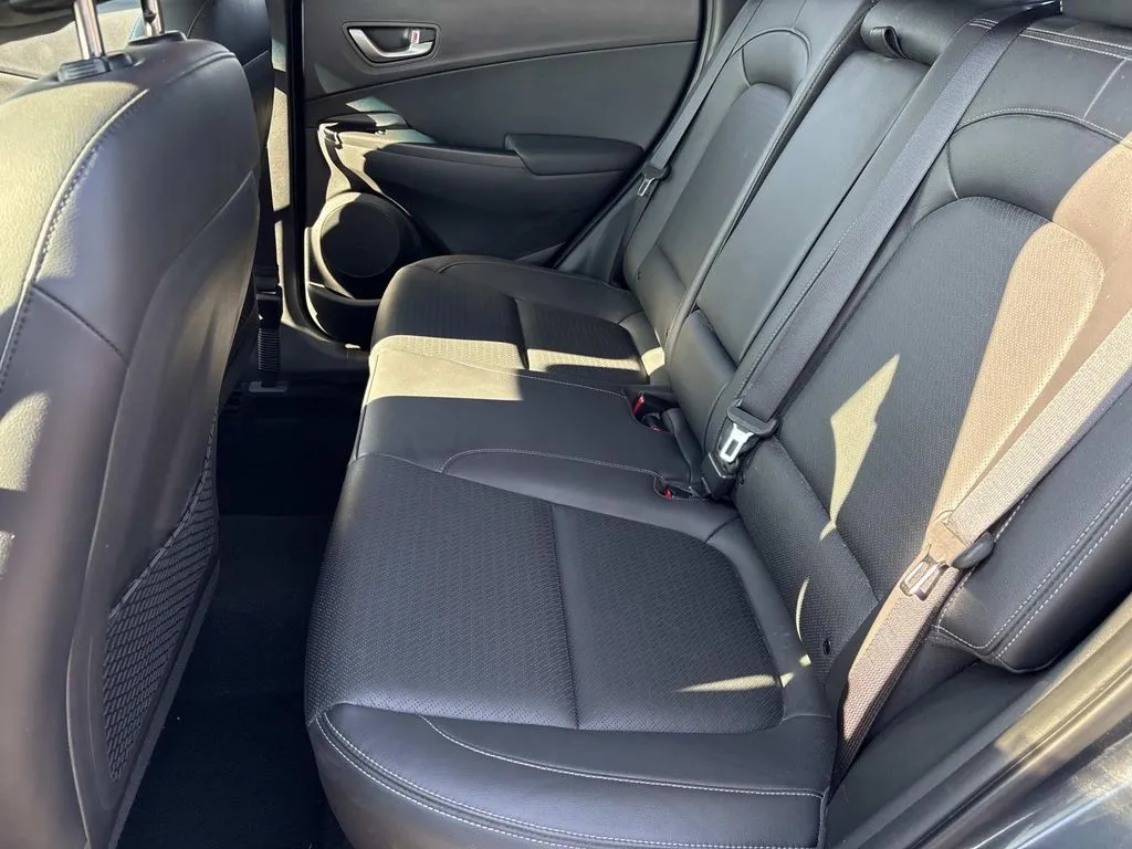 2021 Hyundai Kona Ultimate - Photo 18
