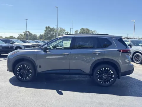 More photos of 2026 Nissan Rogue Dark Armor at Morristown Nissan, TN