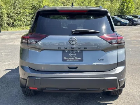 More photos of 2026 Nissan Rogue Dark Armor at Morristown Nissan, TN