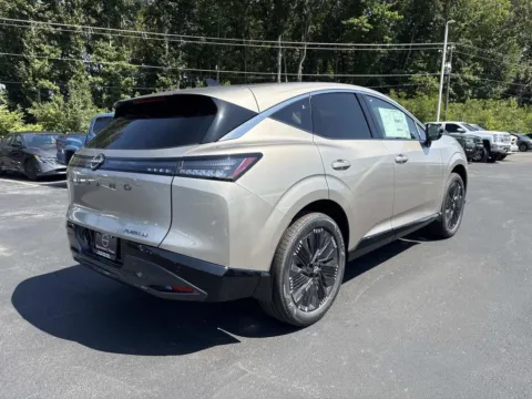 Another view of 2027 Nissan Murano Platinum for sale in Morristown, TN at Morristown Nissan