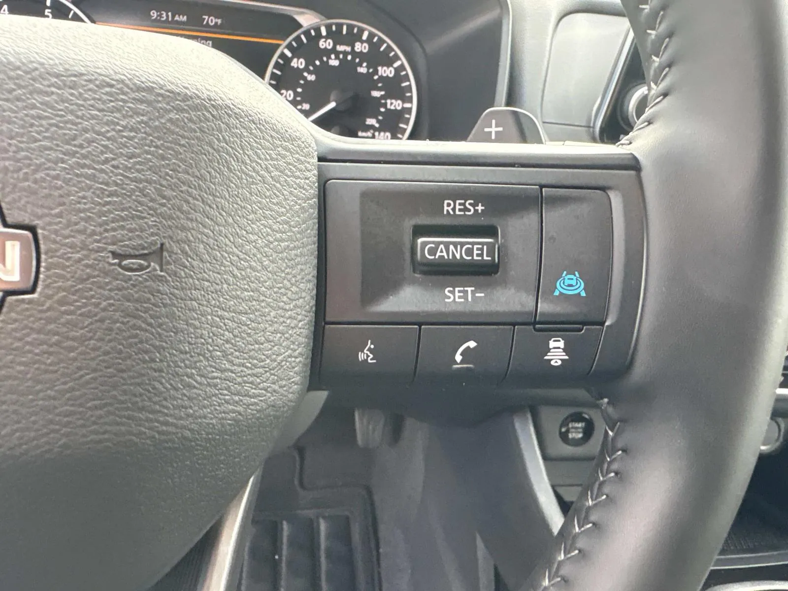 2025 Nissan Rogue SV - Photo 30