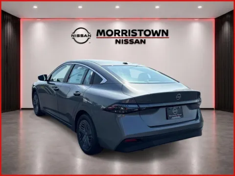 More photos of 2027 Nissan Sentra S at Morristown Nissan, TN