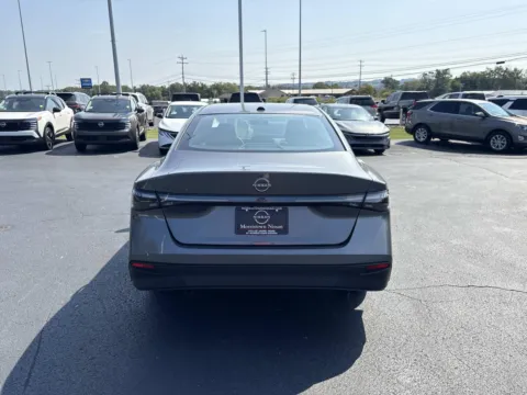More photos of 2027 Nissan Sentra S at Morristown Nissan, TN