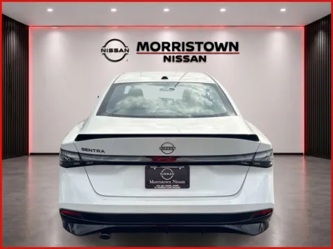 More photos of 2027 Nissan Sentra SR at Morristown Nissan, TN