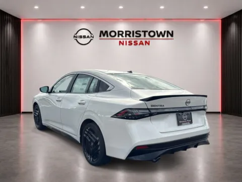 More photos of 2027 Nissan Sentra SR at Morristown Nissan, TN