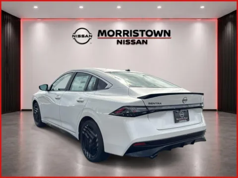 More photos of 2027 Nissan Sentra SR at Morristown Nissan, TN