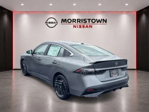 More photos of 2027 Nissan Sentra SR at Morristown Nissan, TN
