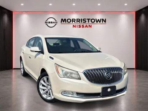 White 2014 Buick LaCrosse Leather for sale in Morristown, TN
