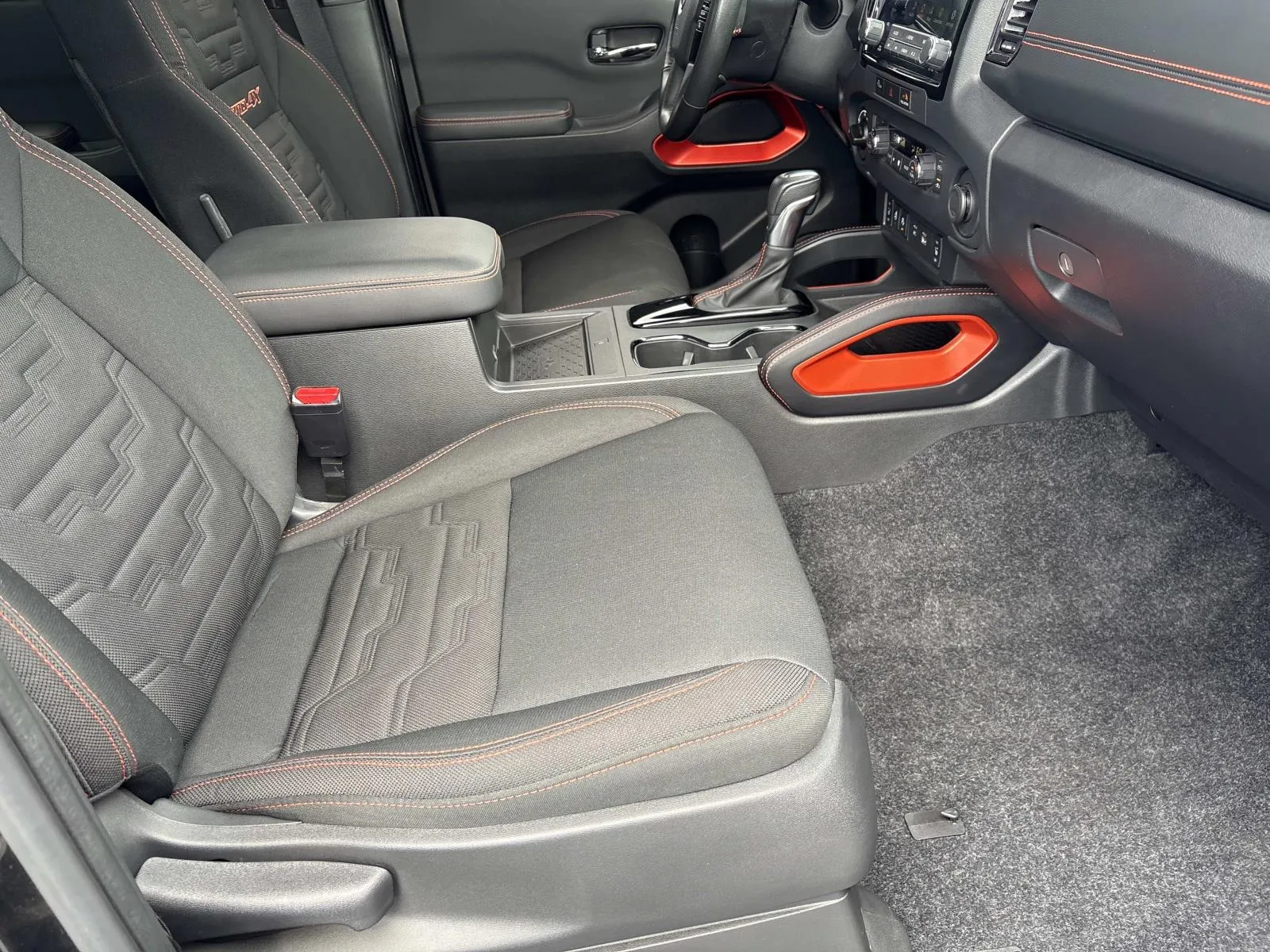 2024 Nissan Frontier PRO-4X - Photo 23
