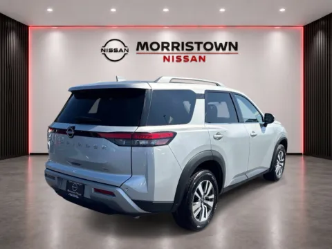 Another view of 2025 Nissan Pathfinder SL for sale in Morristown, TN at Morristown Nissan