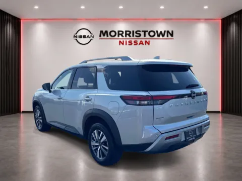 More photos of 2025 Nissan Pathfinder SL at Morristown Nissan, TN