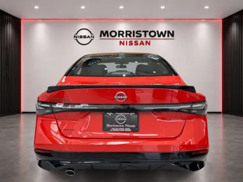 More photos of 2027 Nissan Sentra SR at Morristown Nissan, TN