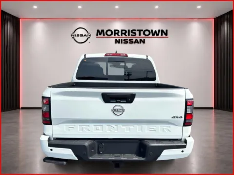 More photos of 2027 Nissan Frontier SV at Morristown Nissan, TN