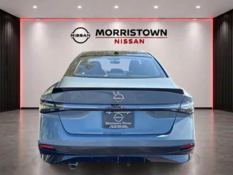 More photos of 2027 Nissan Sentra SR at Morristown Nissan, TN