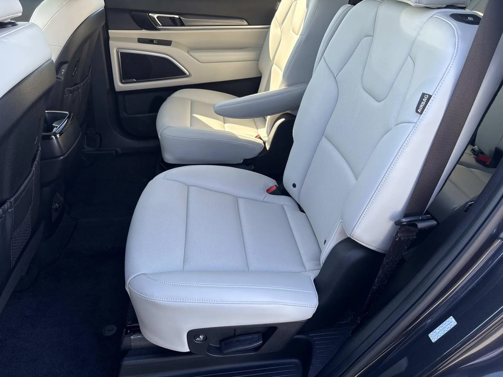 2025 Kia Telluride S - Photo 20