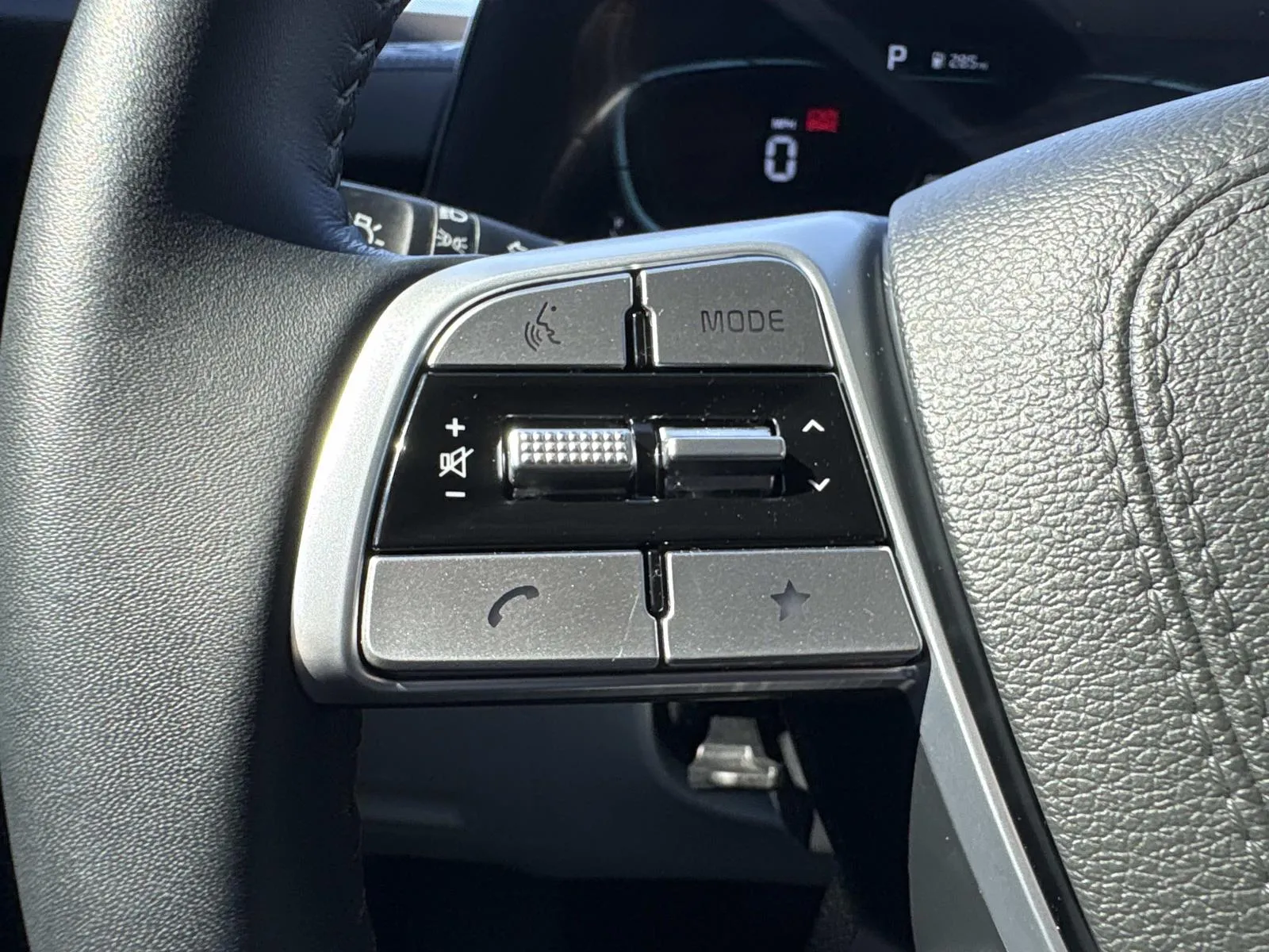 2025 Kia Telluride S - Photo 33