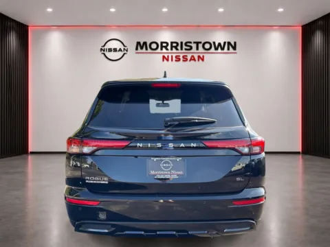 More photos of 2026 Nissan Rogue Plug-in Hybrid SL at Morristown Nissan, TN