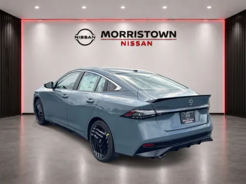 More photos of 2027 Nissan Sentra SR at Morristown Nissan, TN