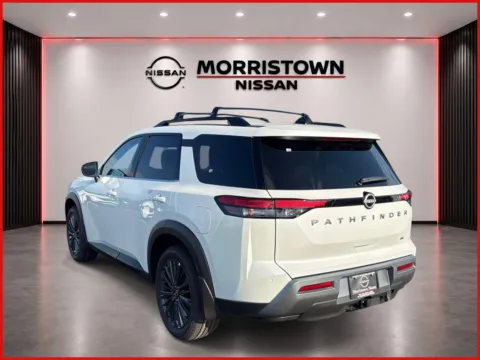 More photos of 2026 Nissan Pathfinder SL at Morristown Nissan, TN
