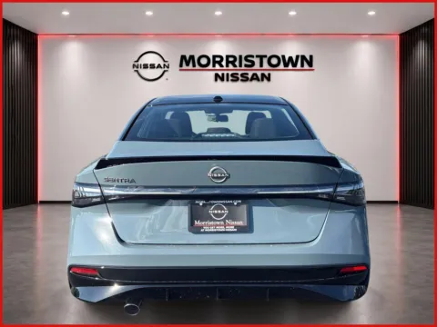 More photos of 2027 Nissan Sentra SR at Morristown Nissan, TN