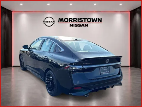 More photos of 2027 Nissan Sentra SR at Morristown Nissan, TN