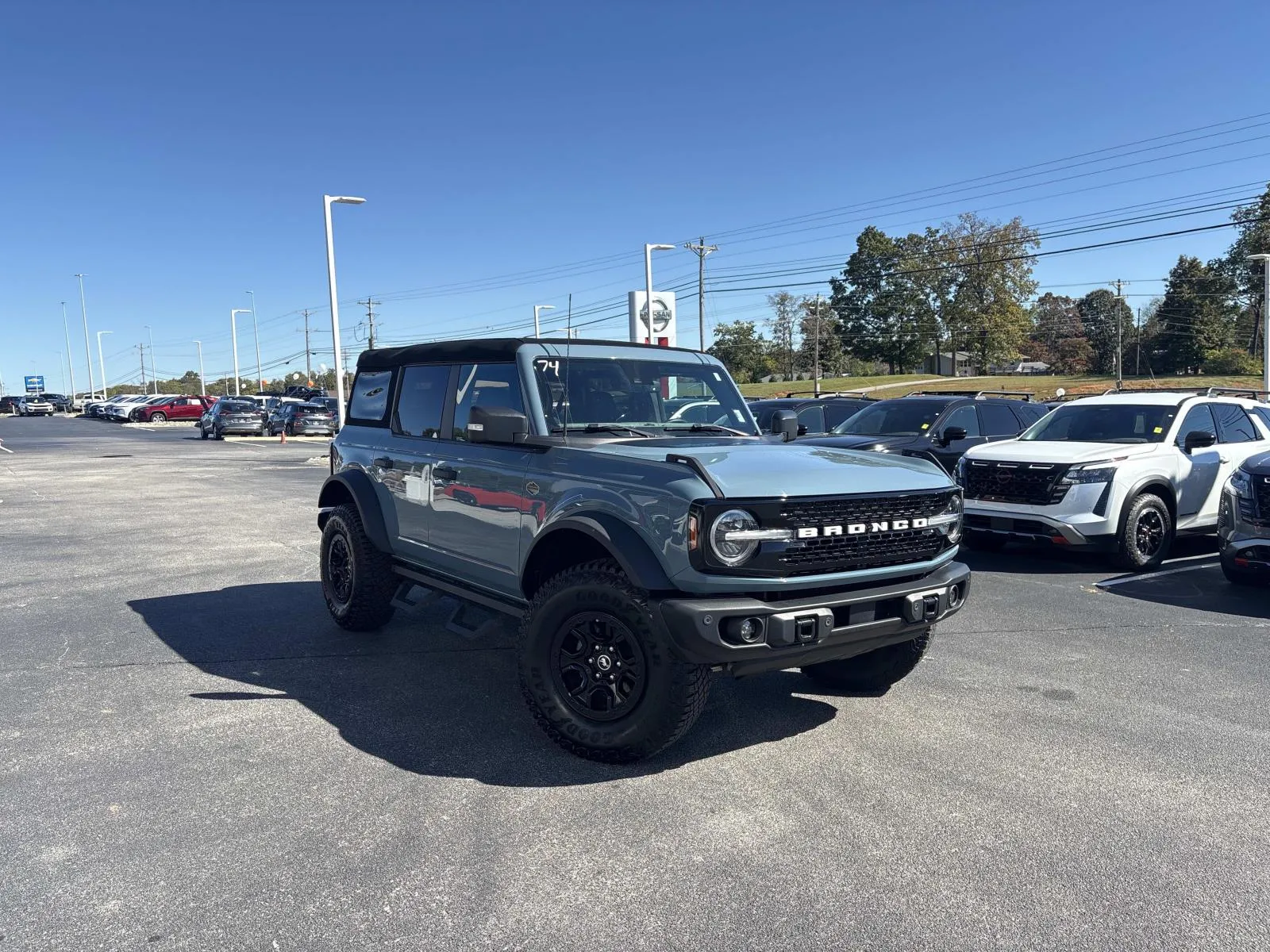 Blue 2023 Ford Bronco Wildtrak for sale in Morristown, TN